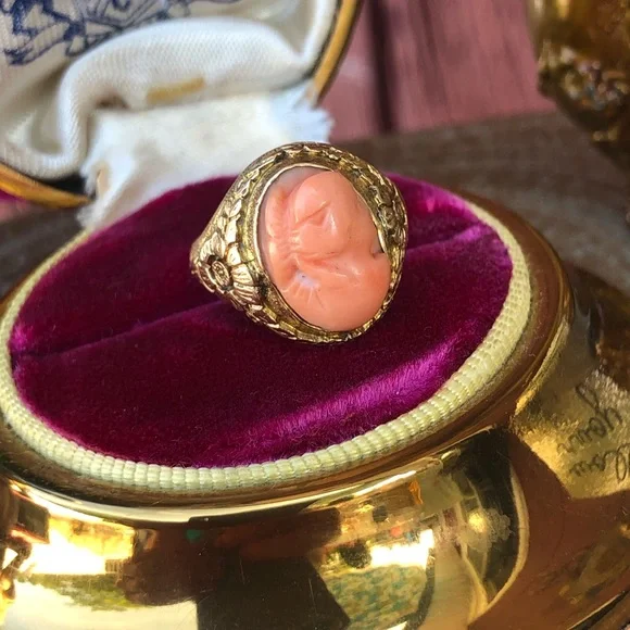 Antique Victorian 1800s 14k solid gold Coral cameo ring carved flowers etched - Picture 3 of 10